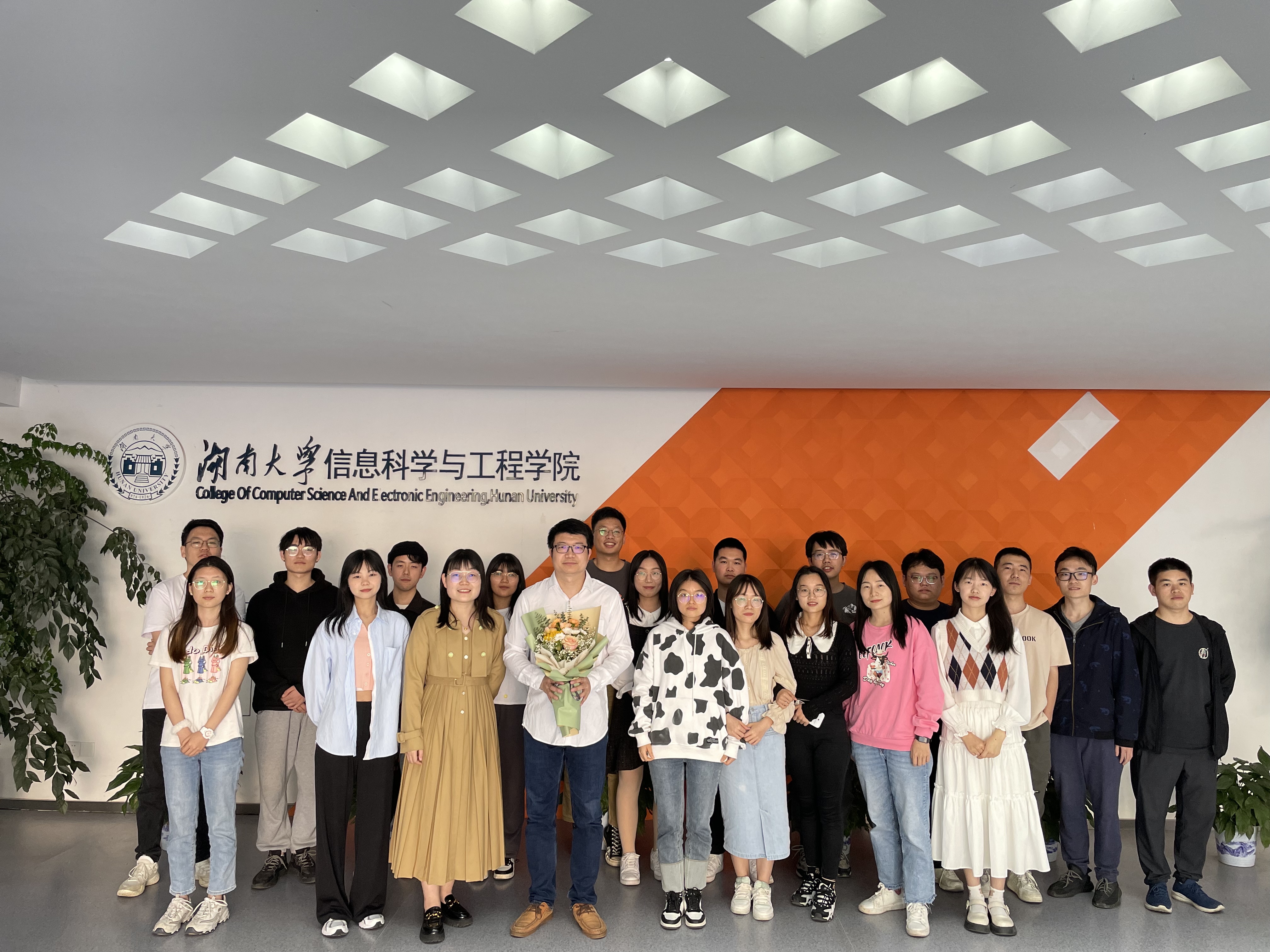 Oops! Something wrong has happened.